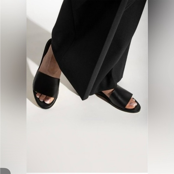 Woman by Common Projects - Black Sandals - 40 - Picture 1 of 7